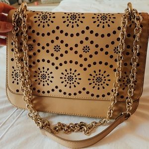 Chelsea28 Eyelet Purse